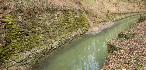 10_canal-entreroches